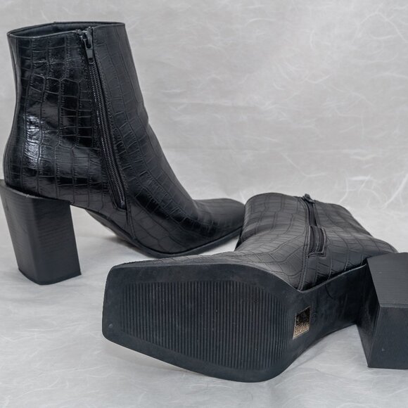 ASOS Black Heeled Boots with Croc Texture - Picture 6 of 8